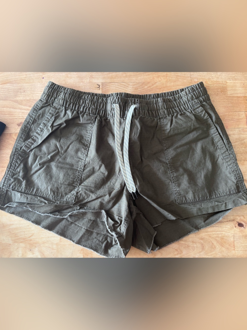 Vouri Women’s Green Ripstop Hiking Shorts - Unworn